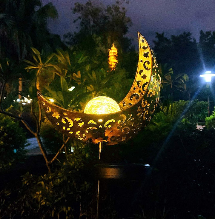 Solar Flame Effect Garden Lamp